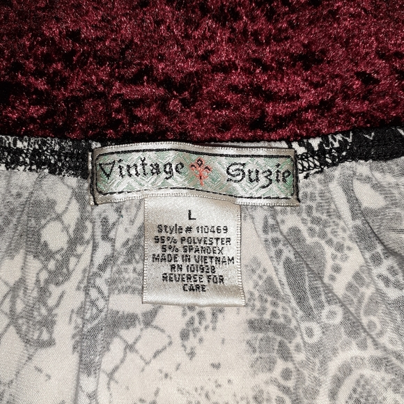 Vintage Suzie Black and and White Blouse - Picture 5 of 11